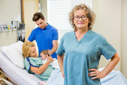 © Tyler Olson - Fotolia.com Krankenkassen sollen Hebammen finanziell unterstützen